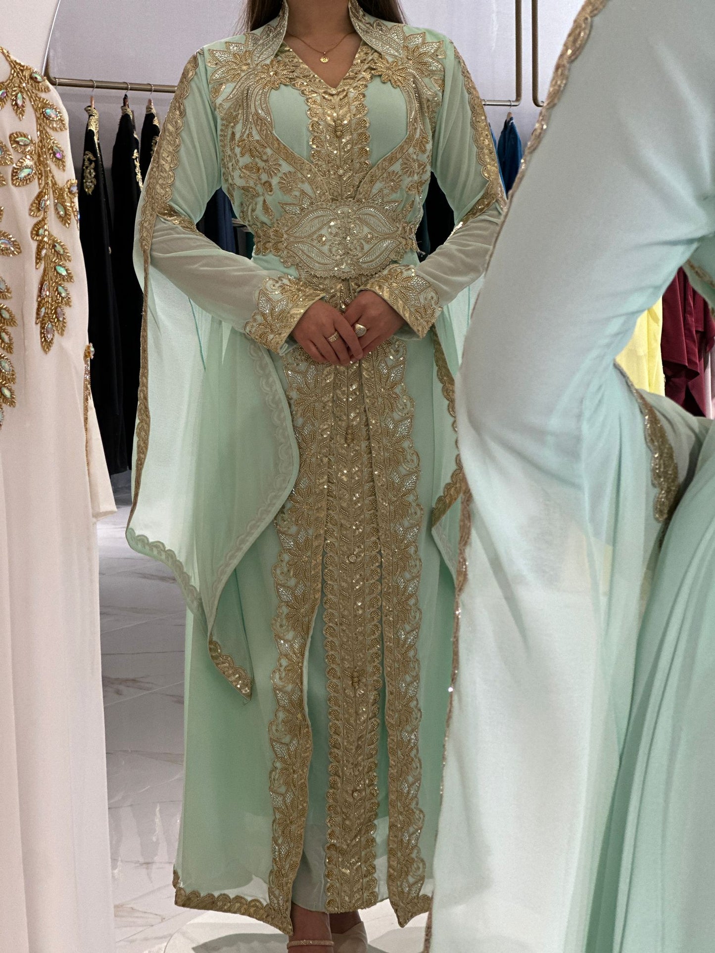 Tirkizni unikatan kaftan