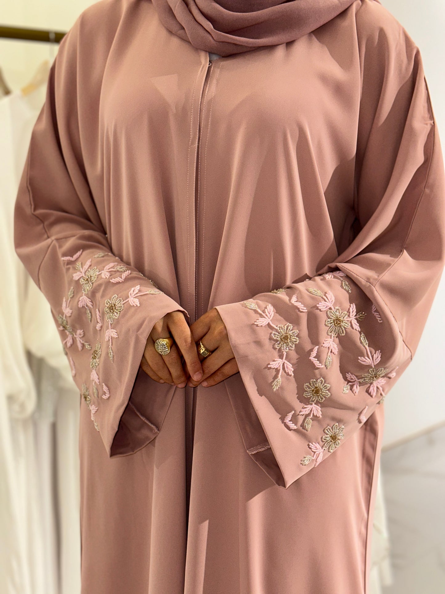 Warda Roza